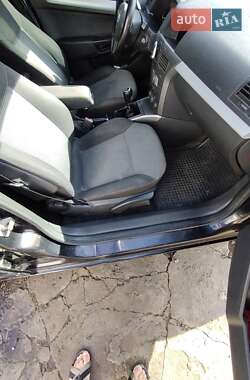 Универсал Opel Astra 2005 в Хмельницком