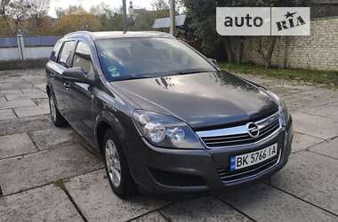 Универсал Opel Astra 2010 в Перемышлянах