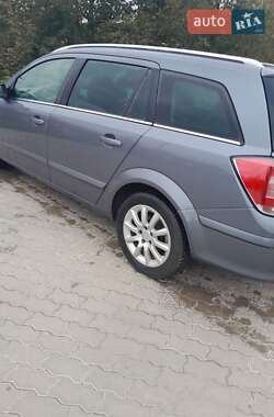 Універсал Opel Astra 2006 в 