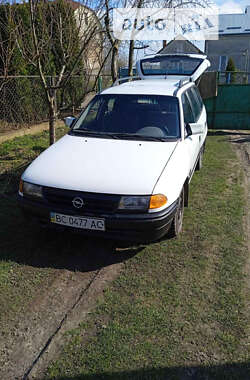 Универсал Opel Astra 1993 в Жовкве