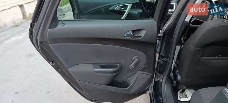 Універсал Opel Astra 2013 в Фастові