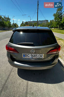 Універсал Opel Astra 2017 в 