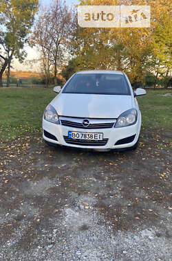 Универсал Opel Astra 2010 в Тернополе