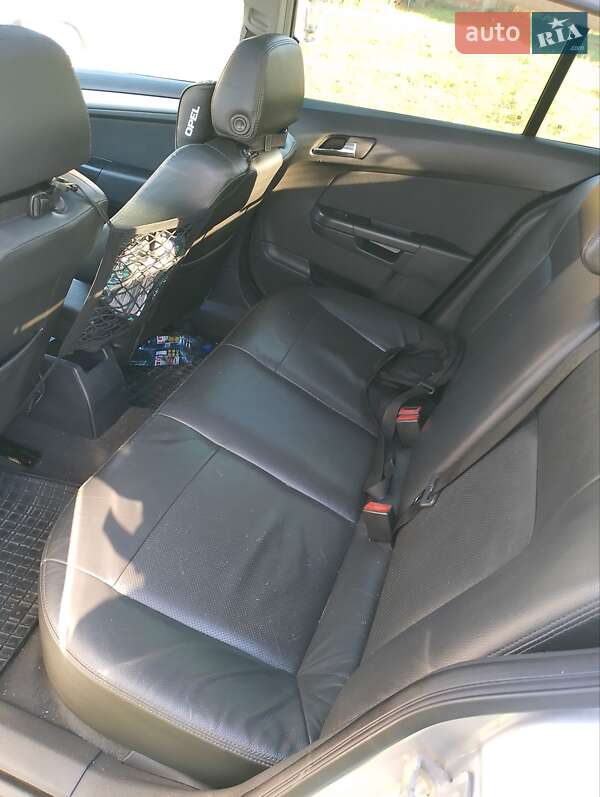 Хэтчбек Opel Astra 2007 в Киеве