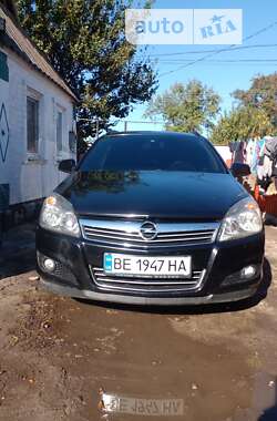 Універсал Opel Astra 2010 в Новому Бузі