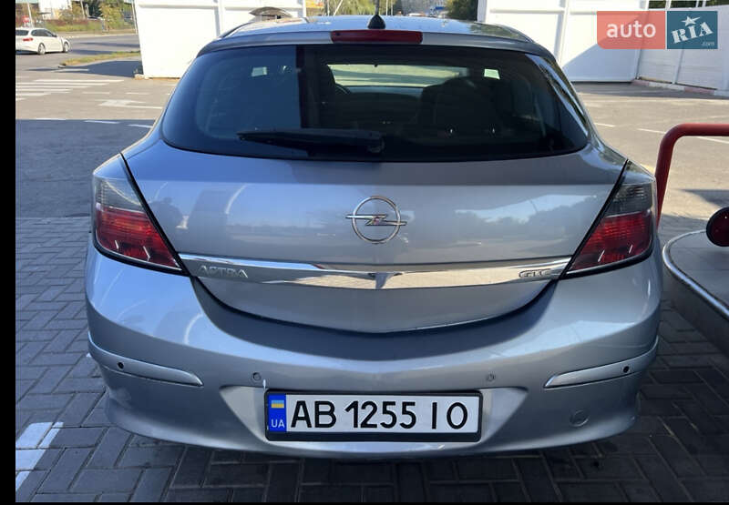 Купе Opel Astra 2006 в Виннице