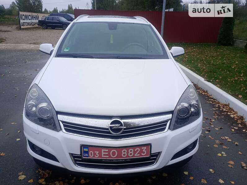 Універсал Opel Astra 2009 в Києві