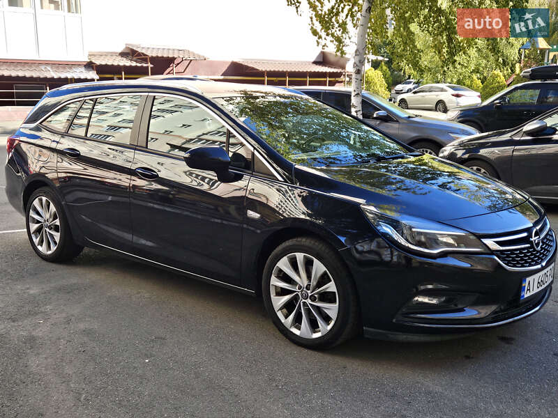 Універсал Opel Astra 2016 в Києві
