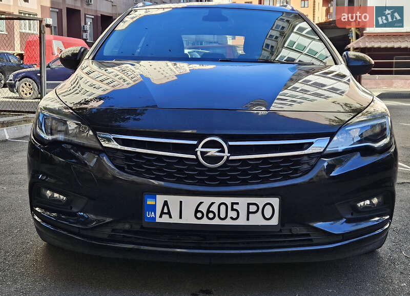 Універсал Opel Astra 2016 в Києві