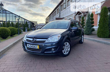 Универсал Opel Astra 2009 в Стрые