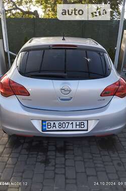 Хетчбек Opel Astra 2010 в Кропивницькому