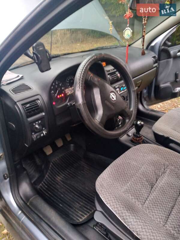 Седан Opel Astra 2008 в Киеве