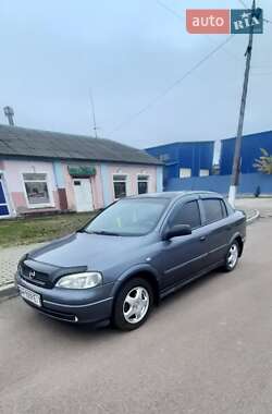 Седан Opel Astra 2007 в Овруче