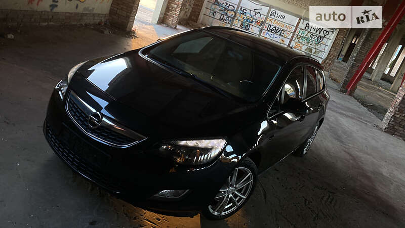 Универсал Opel Astra 2012 в Тернополе фото 2 Универсал Opel Astra 2012 в Тернополе