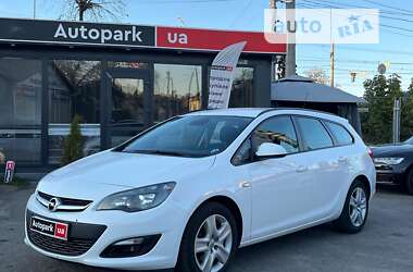 Універсал Opel Astra 2014 в Вінниці