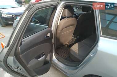 Универсал Opel Astra 2011 в 