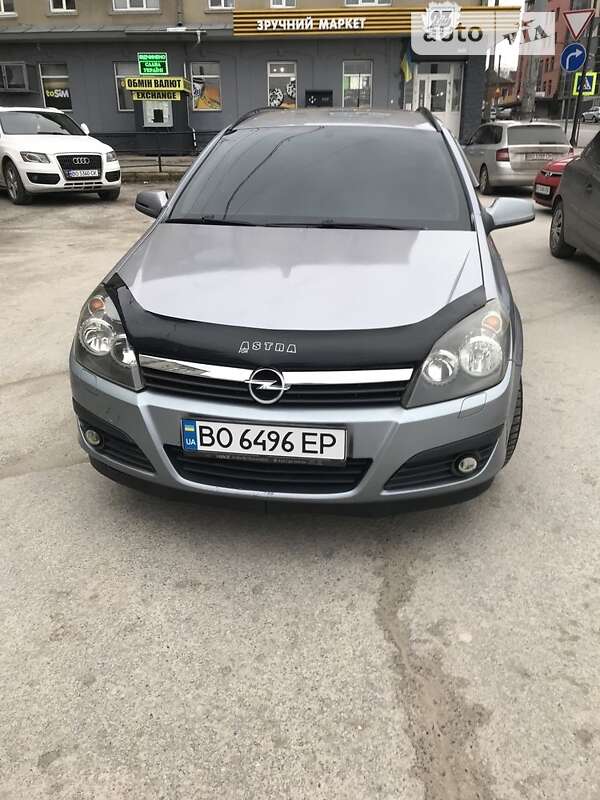 Універсал Opel Astra 2005 в Тернополі