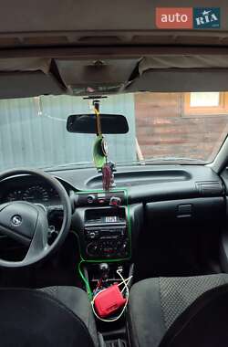 Седан Opel Astra 1993 в 
