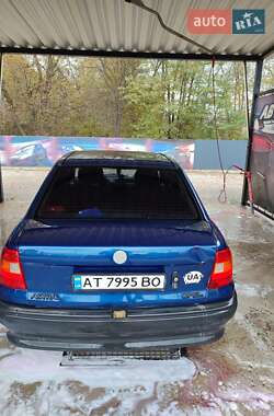 Седан Opel Astra 1993 в 
