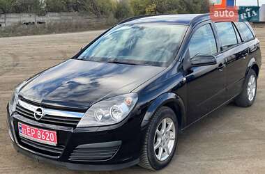 Універсал Opel Astra 2005 в Луцьку