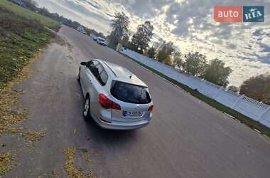 Универсал Opel Astra 2011 в 