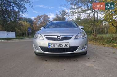Универсал Opel Astra 2011 в 