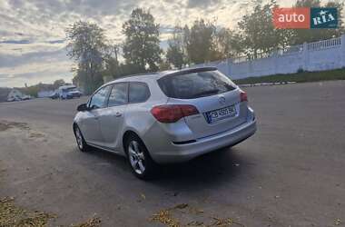 Универсал Opel Astra 2011 в 