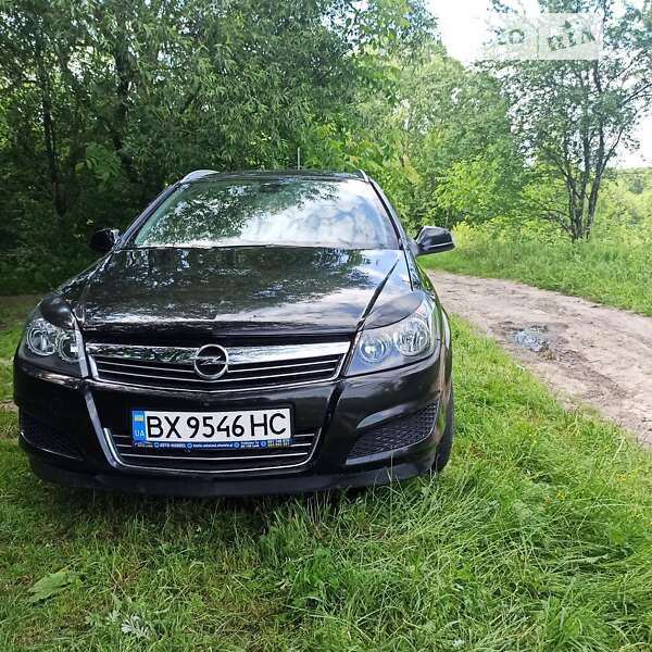Opel Astra 2010
