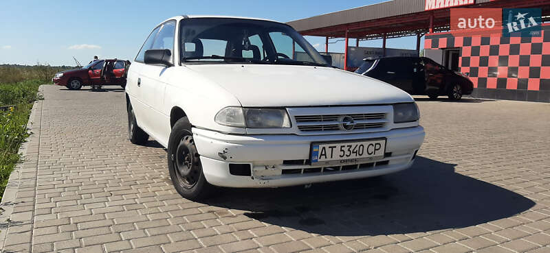 Хэтчбек Opel Astra 1992 в Ивано-Франковске