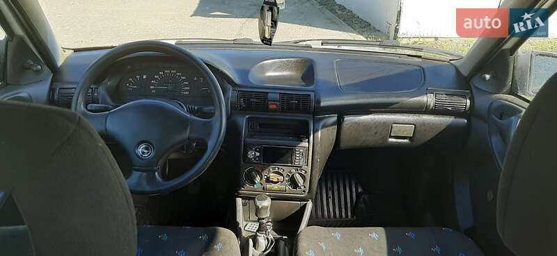 Хэтчбек Opel Astra 1992 в Ивано-Франковске