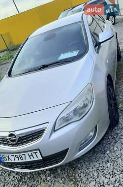 Хэтчбек Opel Astra 2011 в Шепетовке