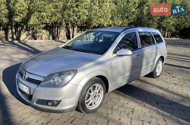 Универсал Opel Astra 2005 в 