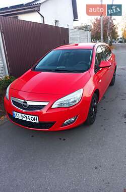 Універсал Opel Astra 2011 в 