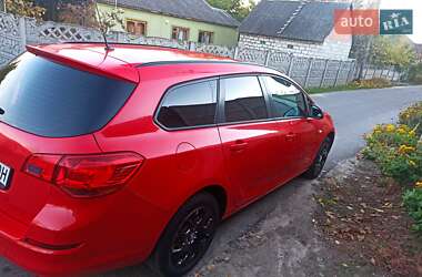 Універсал Opel Astra 2011 в 