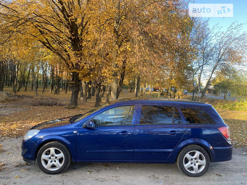 Универсал Opel Astra 2008 в Киеве
