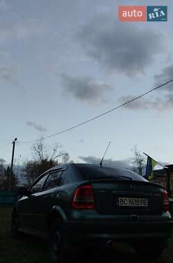 Хэтчбек Opel Astra 1999 в 
