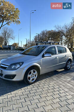 Хэтчбек Opel Astra 2006 в Виннице