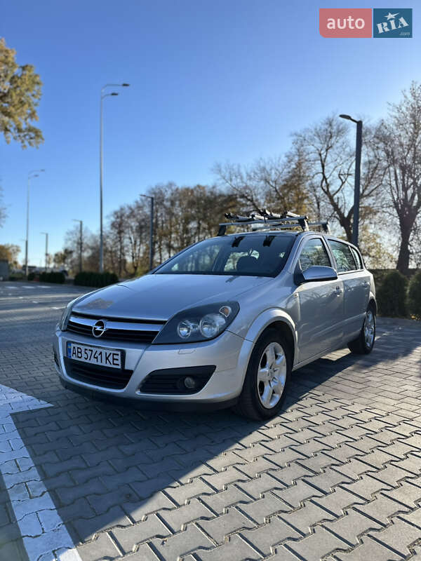 Хэтчбек Opel Astra 2006 в Виннице