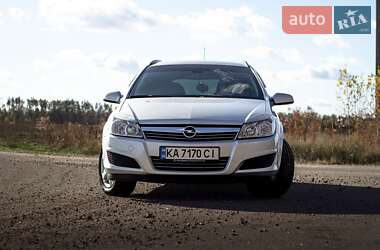 Універсал Opel Astra 2009 в Києві