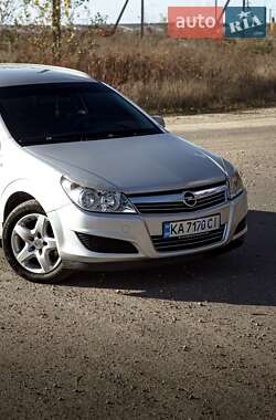 Універсал Opel Astra 2009 в Києві