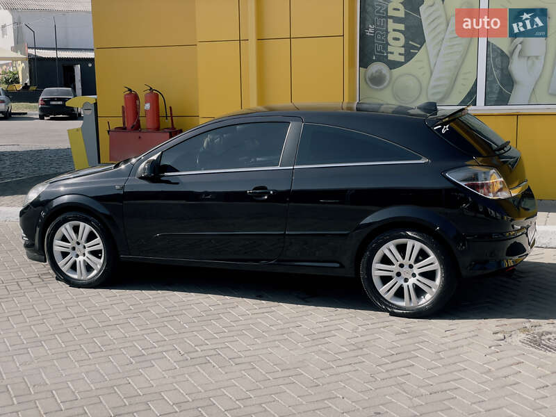 Хэтчбек Opel Astra 2009 в Ровно