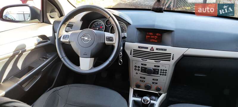 Універсал Opel Astra 2007 в Житомирі