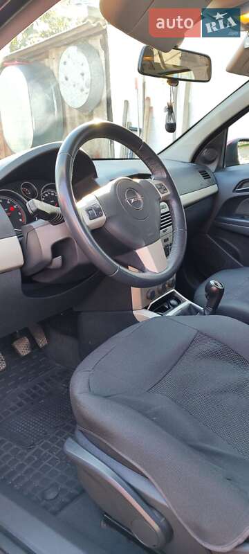 Універсал Opel Astra 2007 в Житомирі