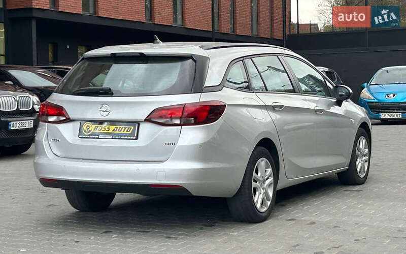 Універсал Opel Astra 2016 в Чернівцях