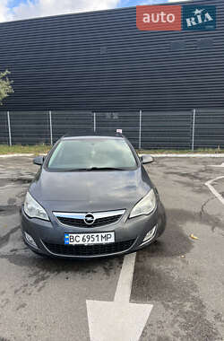 Хетчбек Opel Astra 2011 в Львові