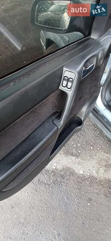 Хетчбек Opel Astra 2001 в Долині