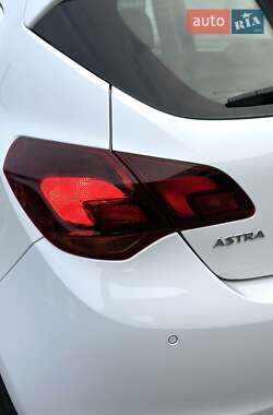 Хэтчбек Opel Astra 2010 в Сумах