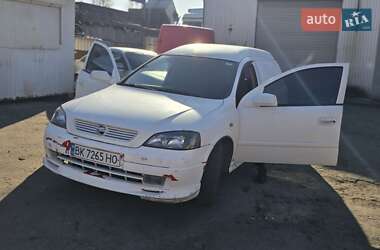 Грузовой фургон Opel Astra 2001 в Ровно