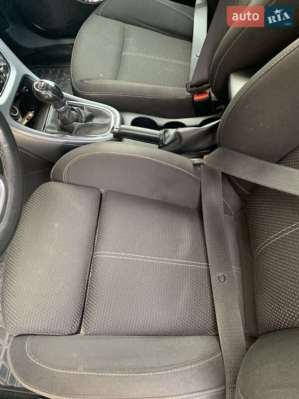 Универсал Opel Astra 2013 в Варве фото 23 Универсал Opel Astra 2013 в Варве