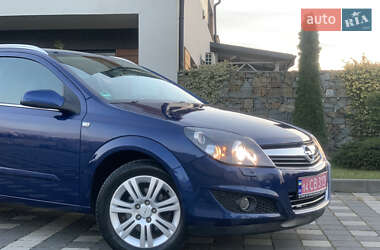 Универсал Opel Astra 2009 в Стрые